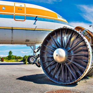 Российские ученые создали новый станок  из отечественных материалов, который снижает стоимость и  улучшает производство критических узлов авиационных двигателей.